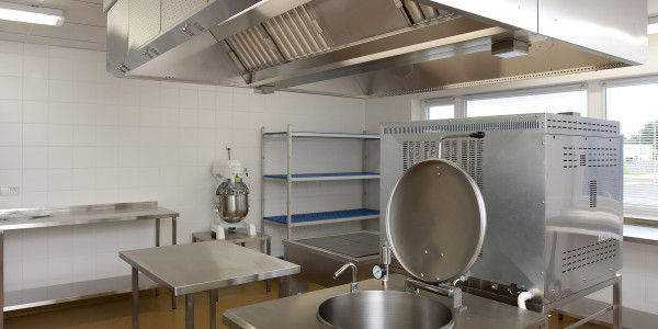 Limpiezas de Conductos de Extracción y Ventilación Montblanc · Cocina de Marisquerías