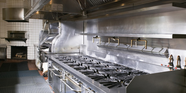 Desengrase Campanas Extractoras de Cocinas les Piles · Cocina de Obradores